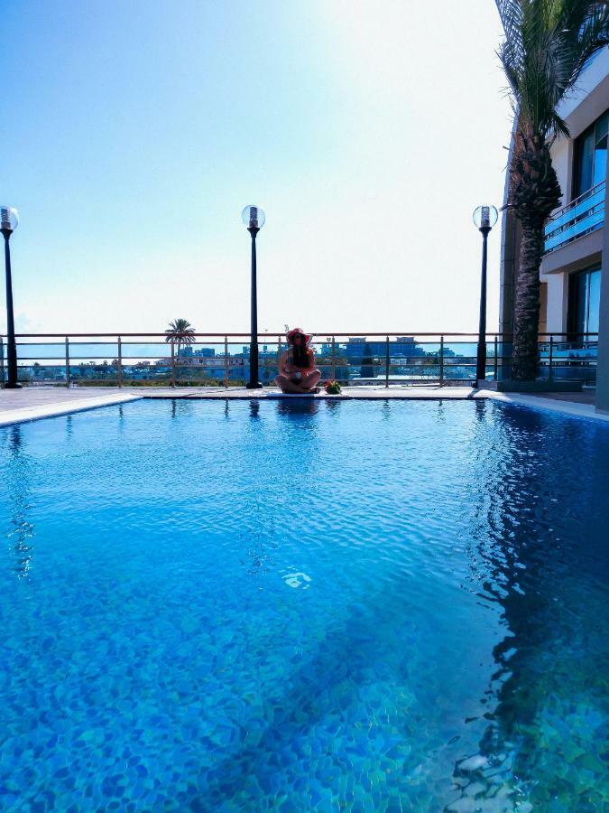 Aquamarine Luxury Residence Kerýnia Eksteriør bilde