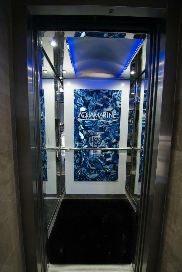 Aquamarine Luxury Residence Kerýnia Eksteriør bilde