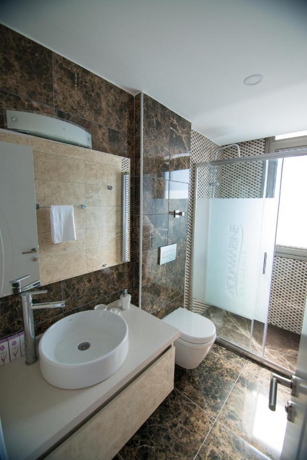 Aquamarine Luxury Residence Kerýnia Eksteriør bilde